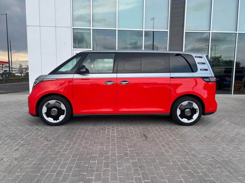 New 2025 Volkswagen ID. Buzz Pro S image 2