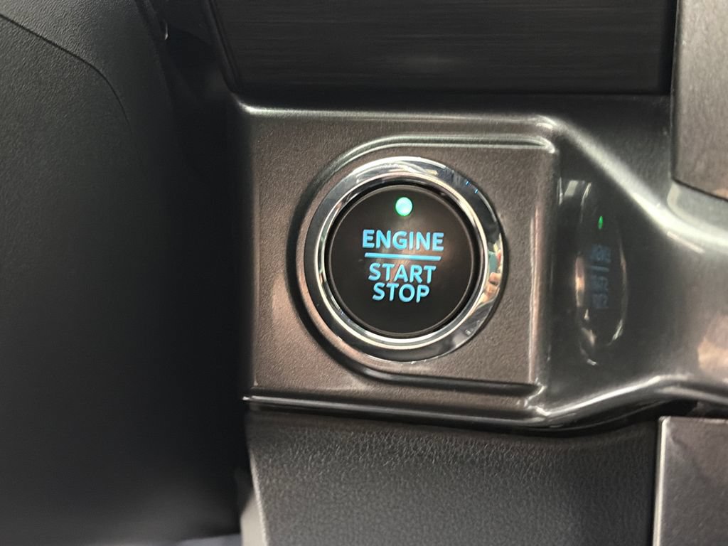 Used 2022 Ford F150 XLT w/ Equipment Group 302A High AWD/4WD image 22