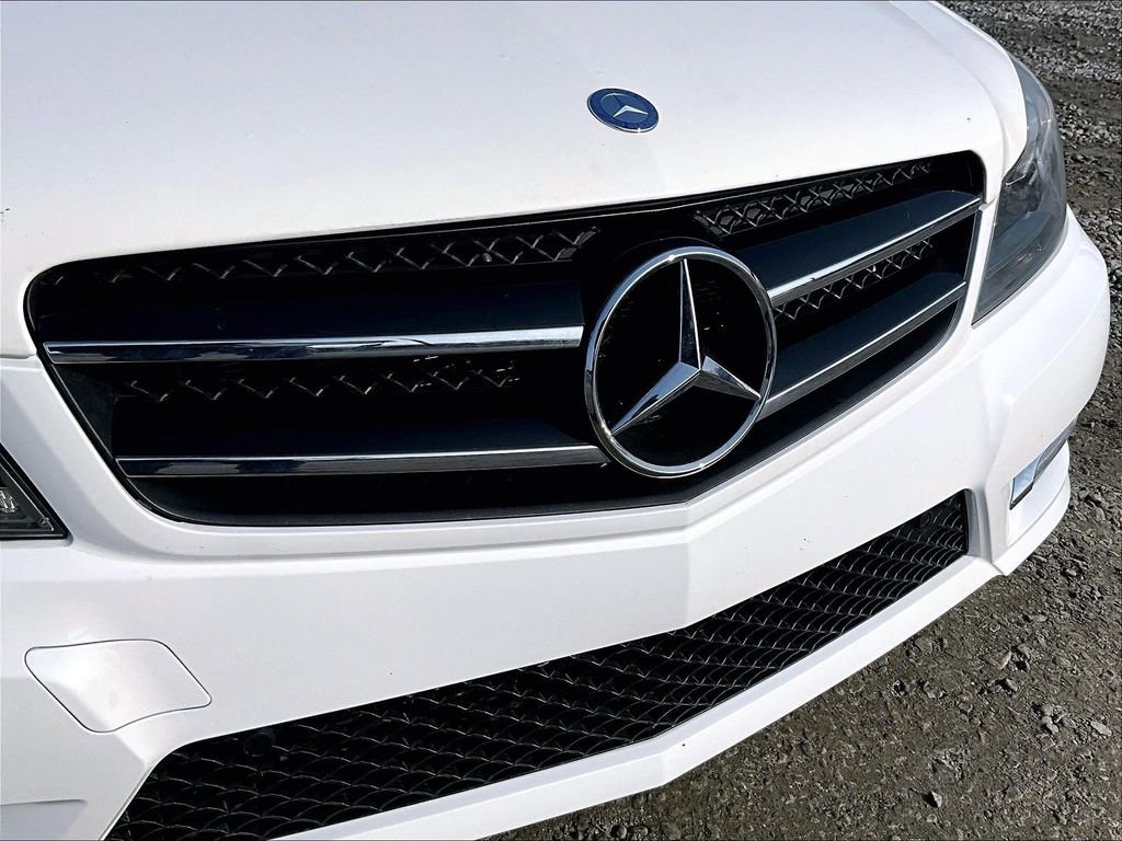 Used 2015 Mercedes-Benz C 250 Coupe image 24