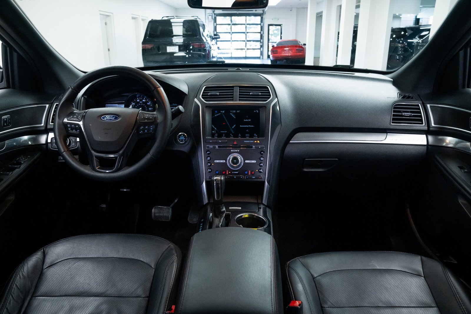 Used 2017 Ford Explorer Sport w/ Equipment Group 401A image 9