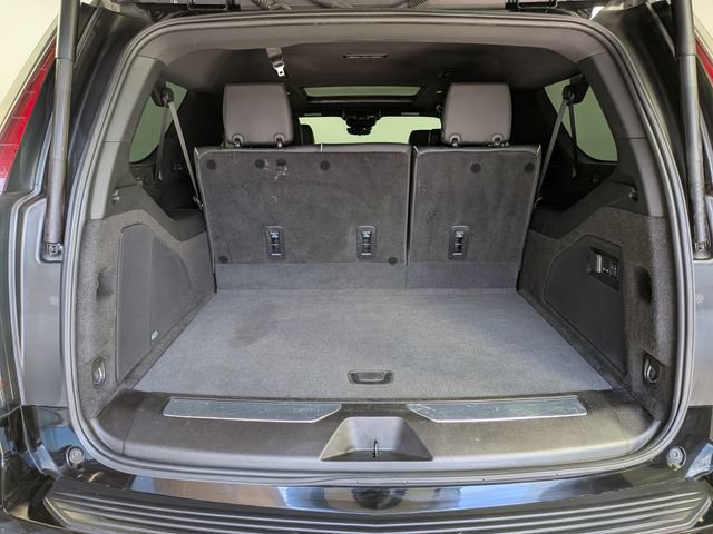 Certified 2024 Cadillac Escalade ESV Premium Luxury w/ LPO, Floor Liner Package AWD/4WD image 13