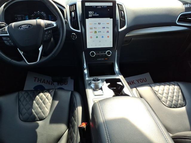 Used 2023 Ford Edge Titanium AWD/4WD image 10