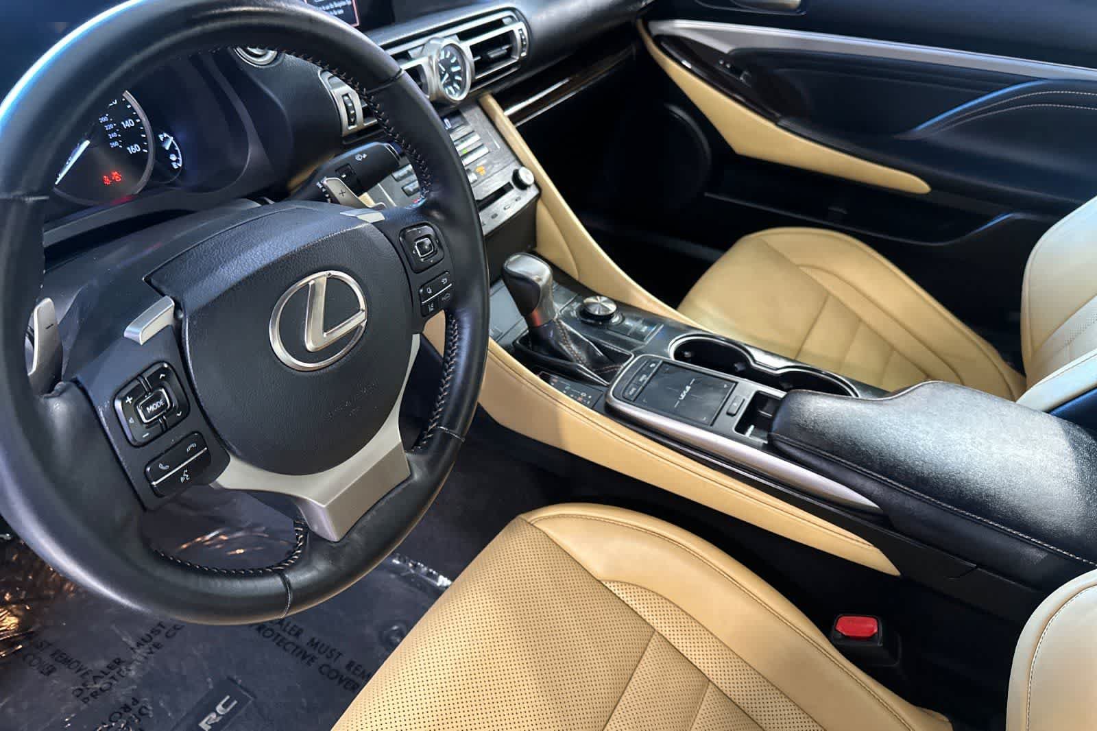 Used 2019 Lexus RC 300 w/ Premium Package RWD image 12