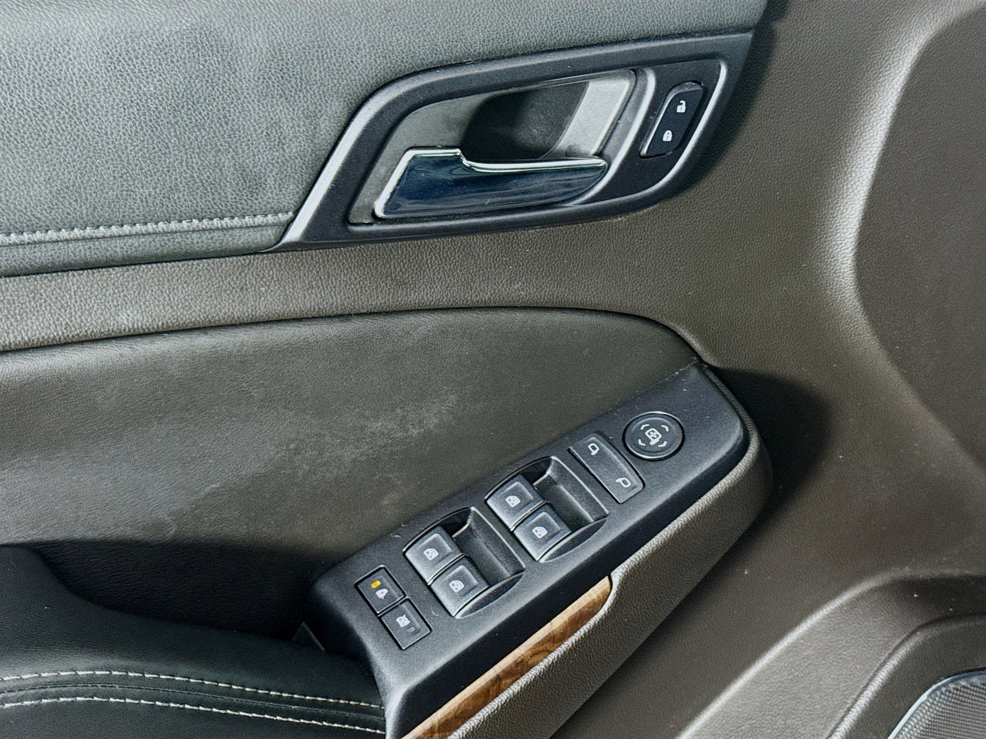 Used 2017 Chevrolet Tahoe LS RWD image 23