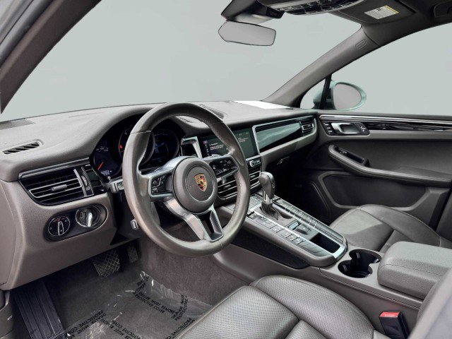 Used 2019 Porsche Macan image 22