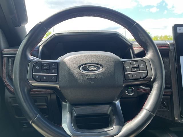 Used 2023 Ford Expedition Limited image 27