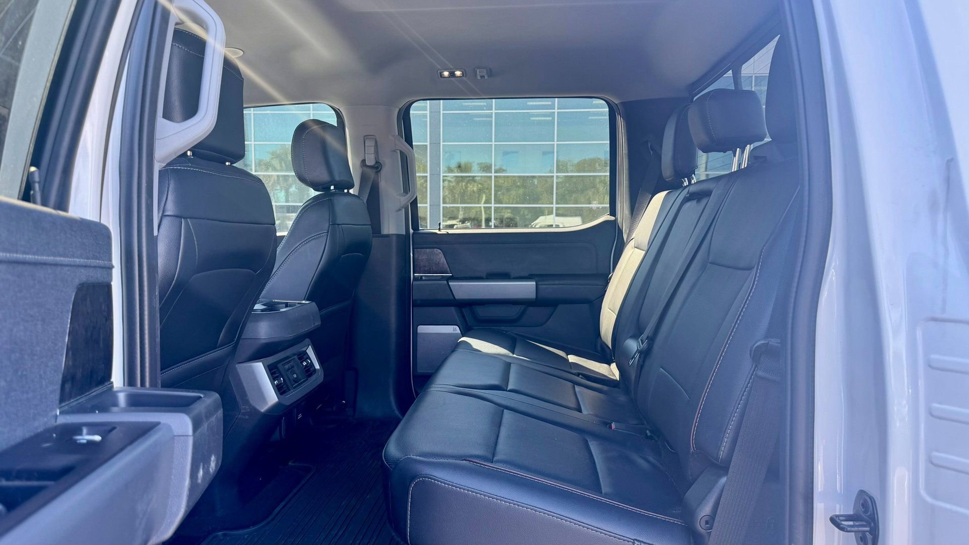 Certified 2024 Ford F250 Lariat w/ Lariat Ultimate Package image 20