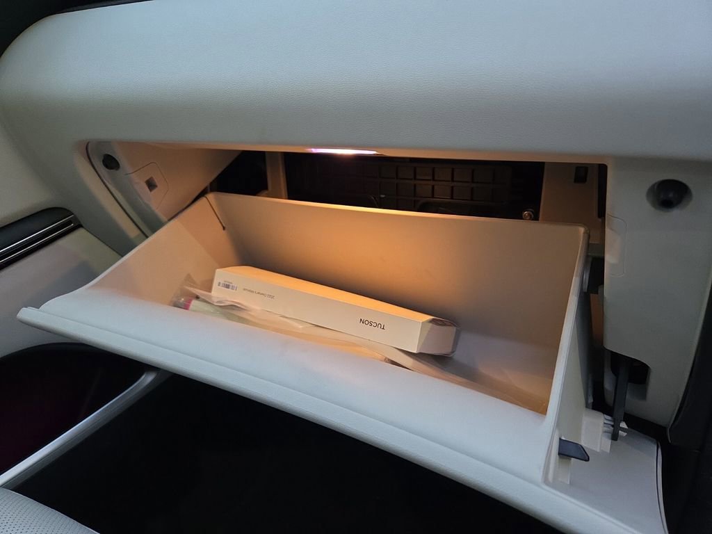 Used 2022 Hyundai Tucson Limited FWD image 17