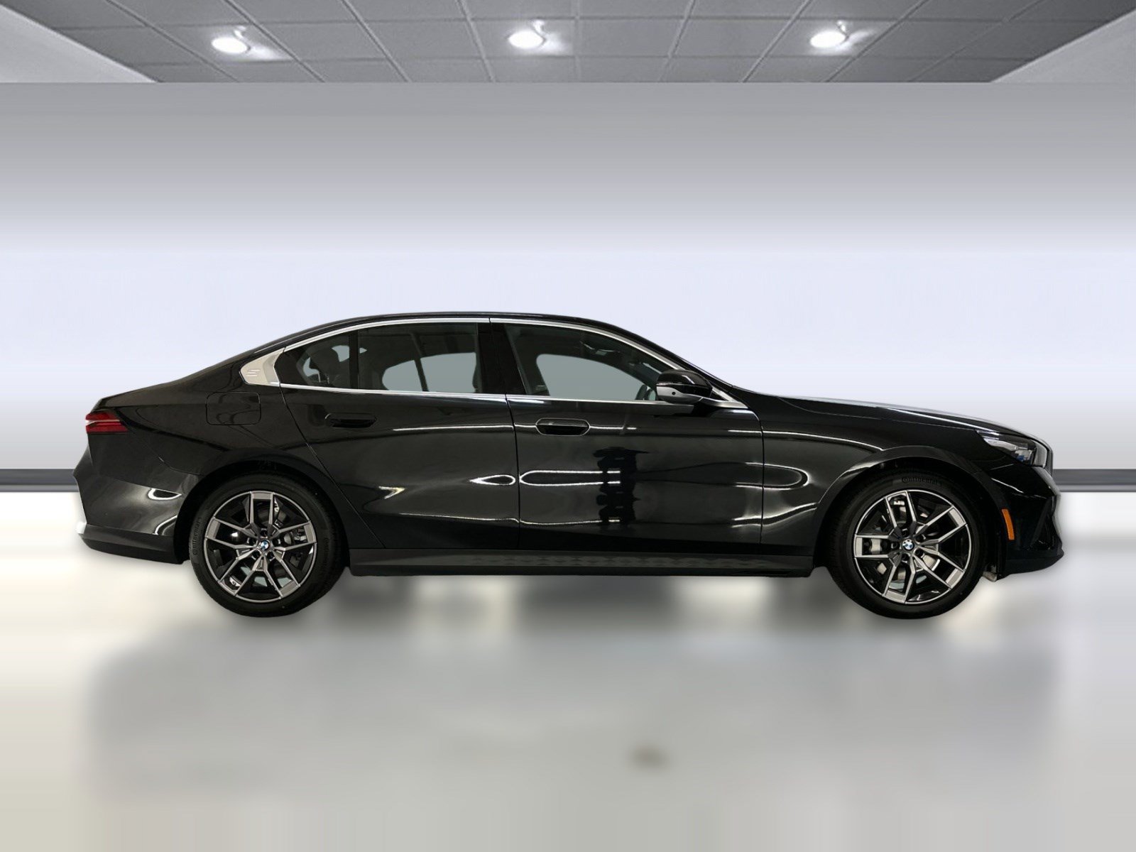 Used 2026 BMW 530i w/ Premium Package RWD image 7