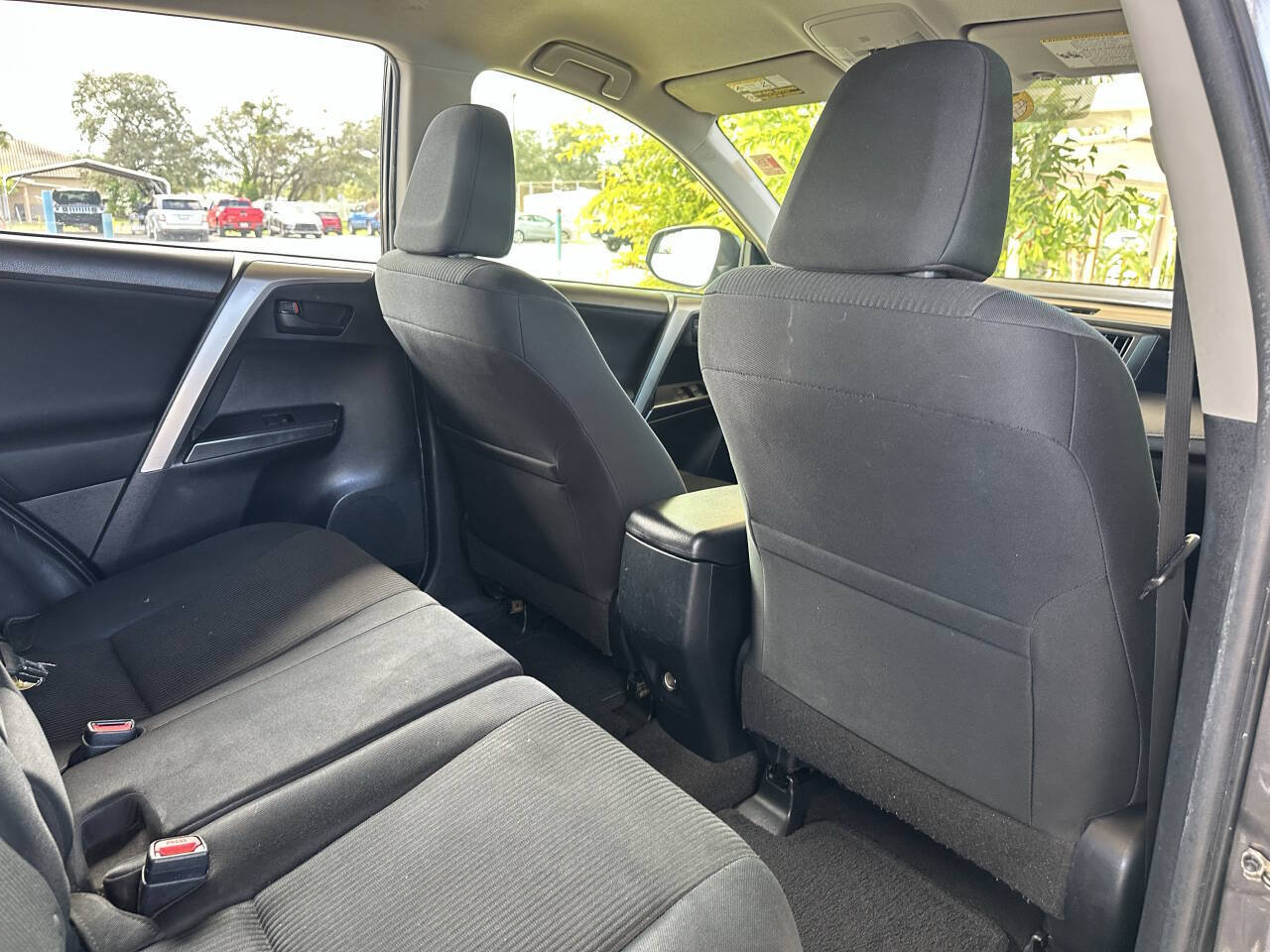 Used 2016 Toyota RAV4 LE FWD image 13