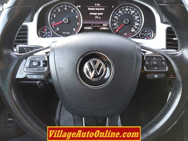 Used 2014 Volkswagen Touareg VR6 image 41