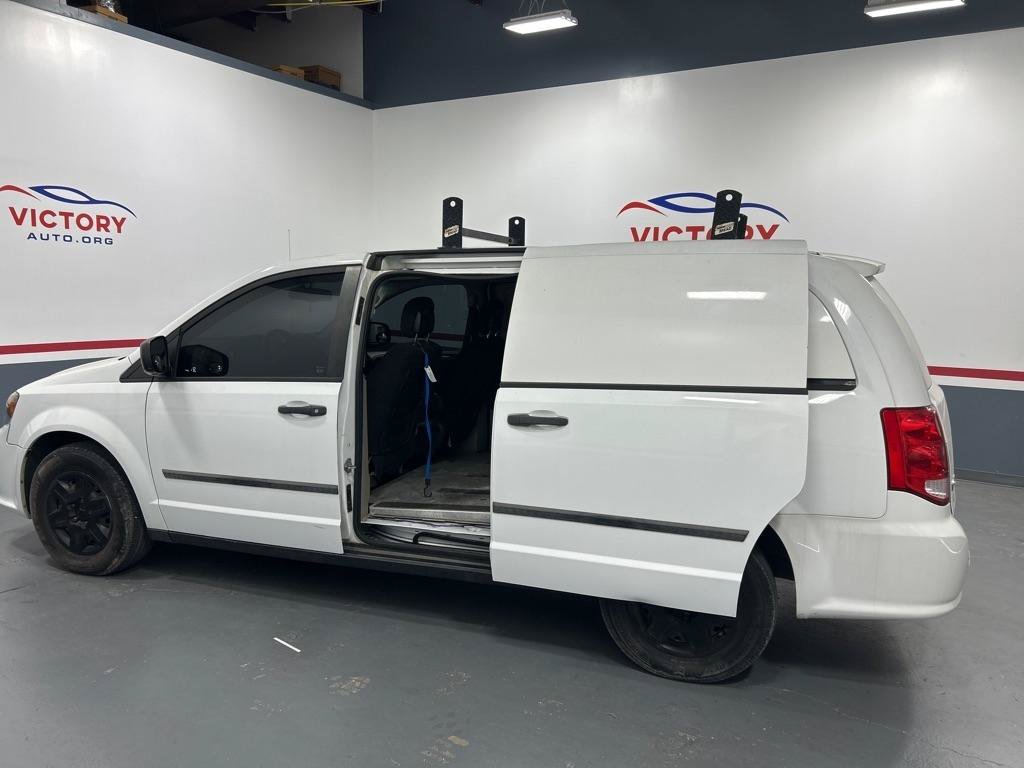 Used 2014 RAM C/V Tradesman w/ UConnect Hands-Free Group FWD image 11