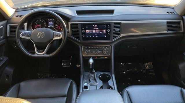Used 2021 Volkswagen Atlas SE w/ Panoramic Sunroof Package image 17