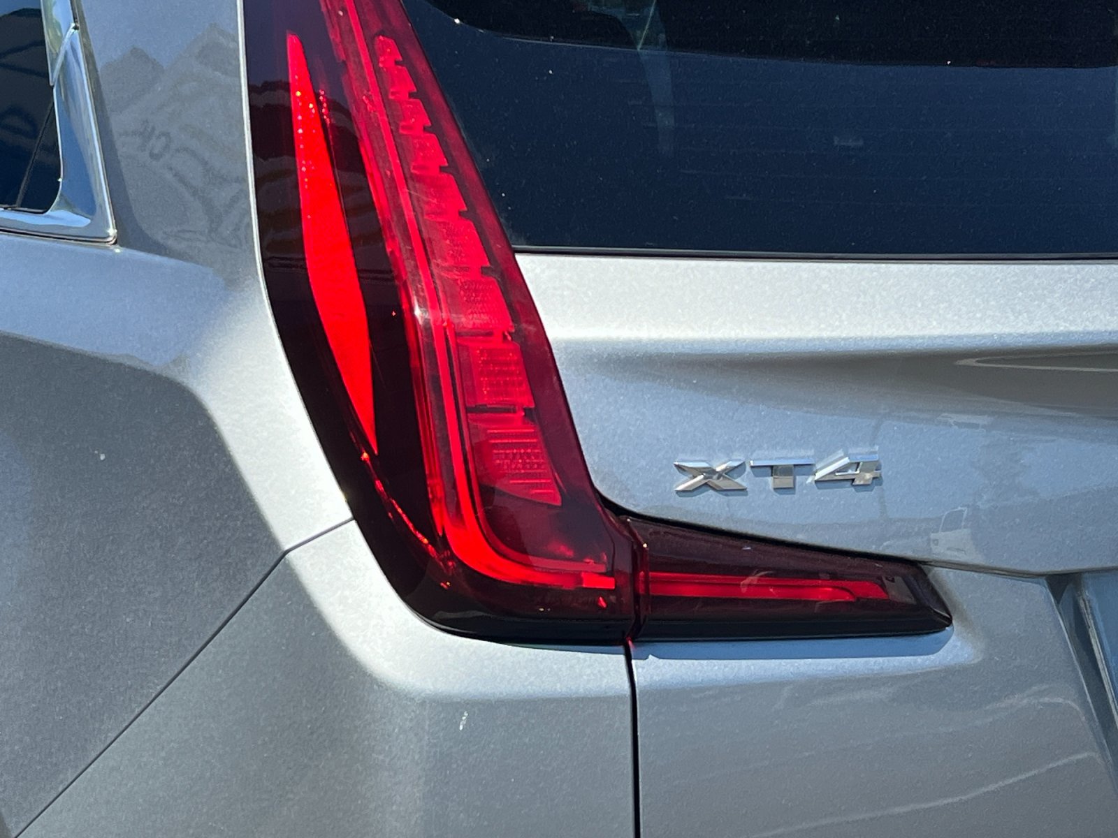 Certified 2025 Cadillac XT4 Premium Luxury FWD image 27