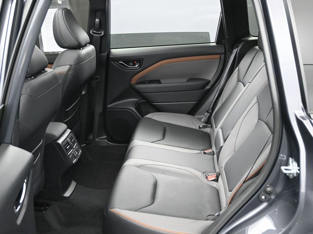 Used 2025 Subaru Forester Sport image 32