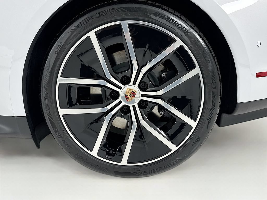 New 2026 Porsche Taycan AWD/4WD image 33