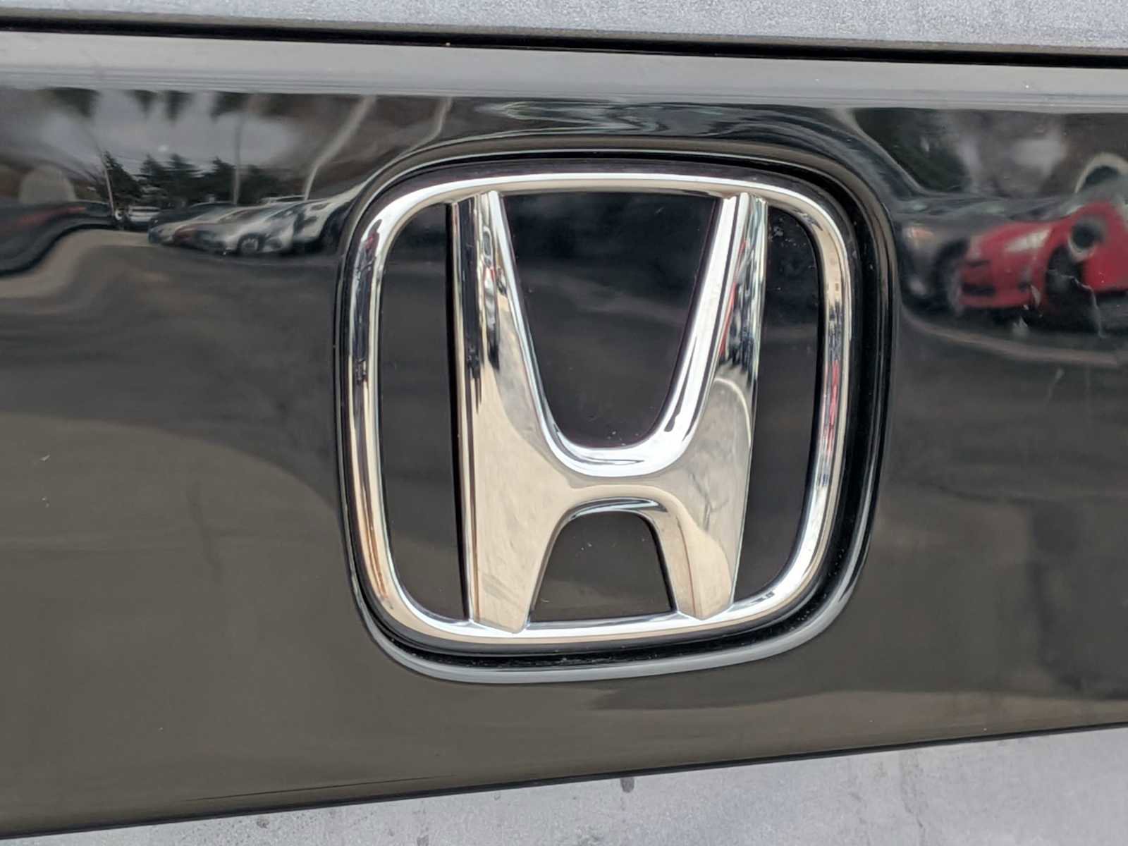 Used 2025 Honda Accord SE image 12