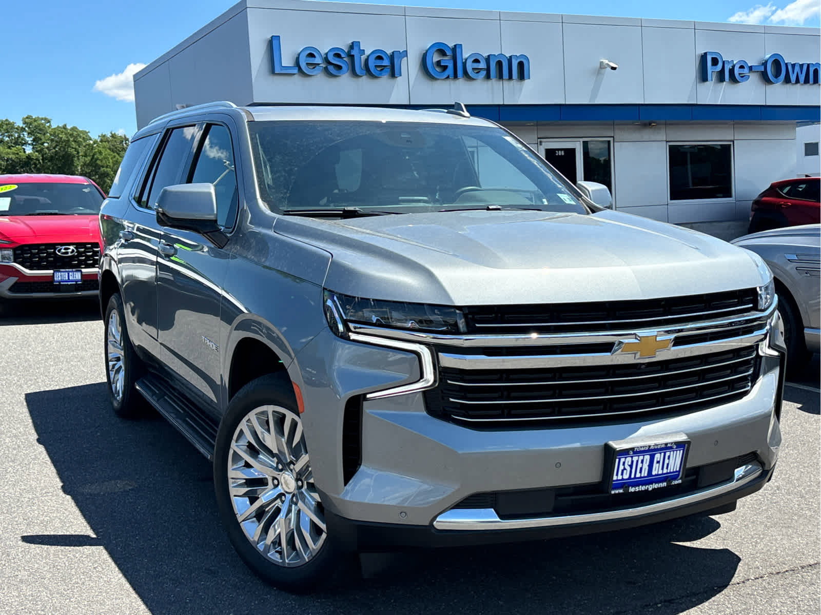 Certified 2023 Chevrolet Tahoe LT w/ Luxury Package AWD/4WD image 32