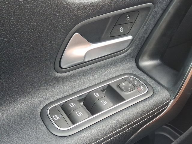 Used 2025 Mercedes-Benz CLA 250 image 24