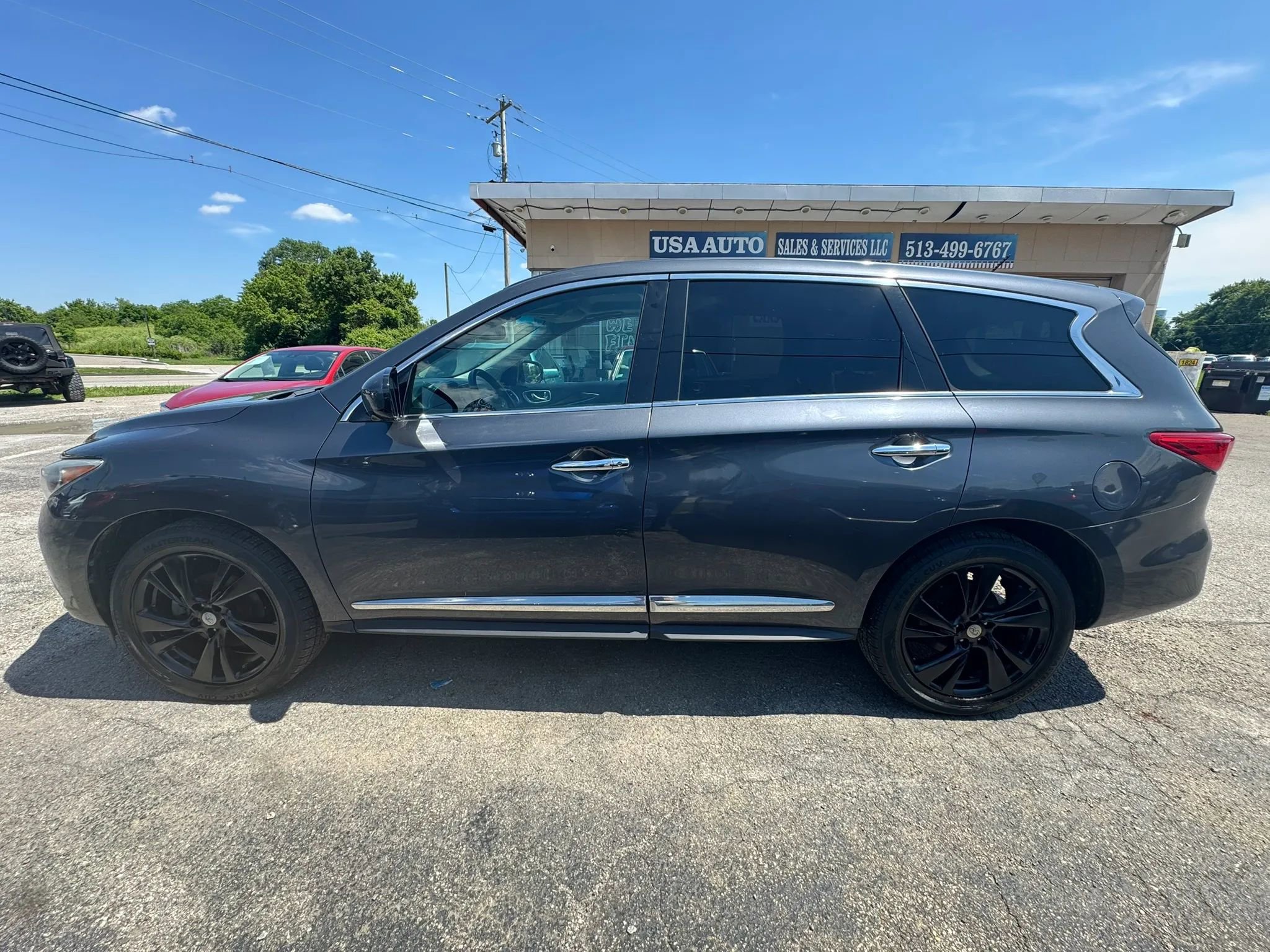 Used 2013 INFINITI JX35 AWD w/ Premium Pkg image 3