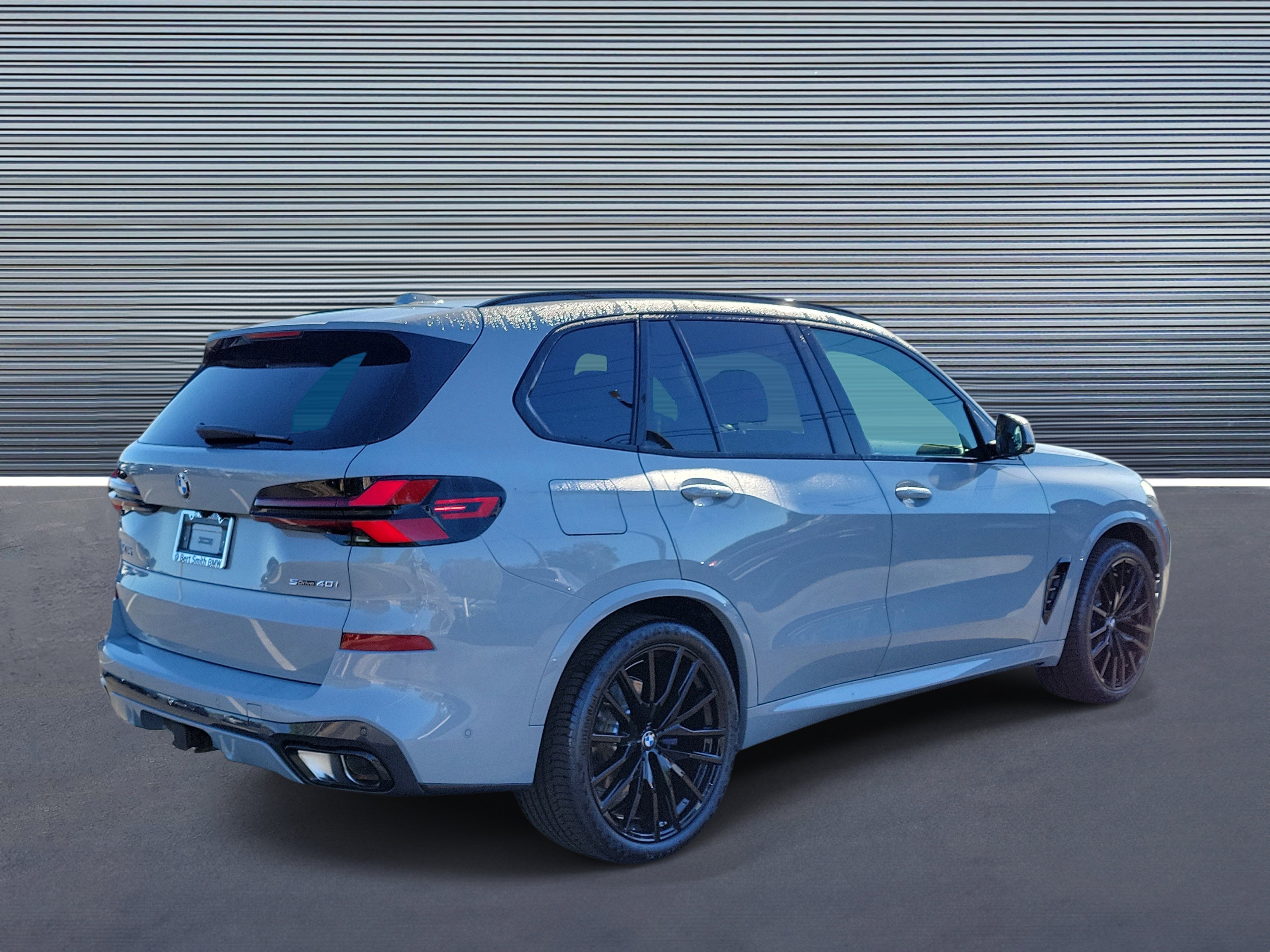 New 2026 BMW X5 sDrive40i w/ M Sport Package image 3
