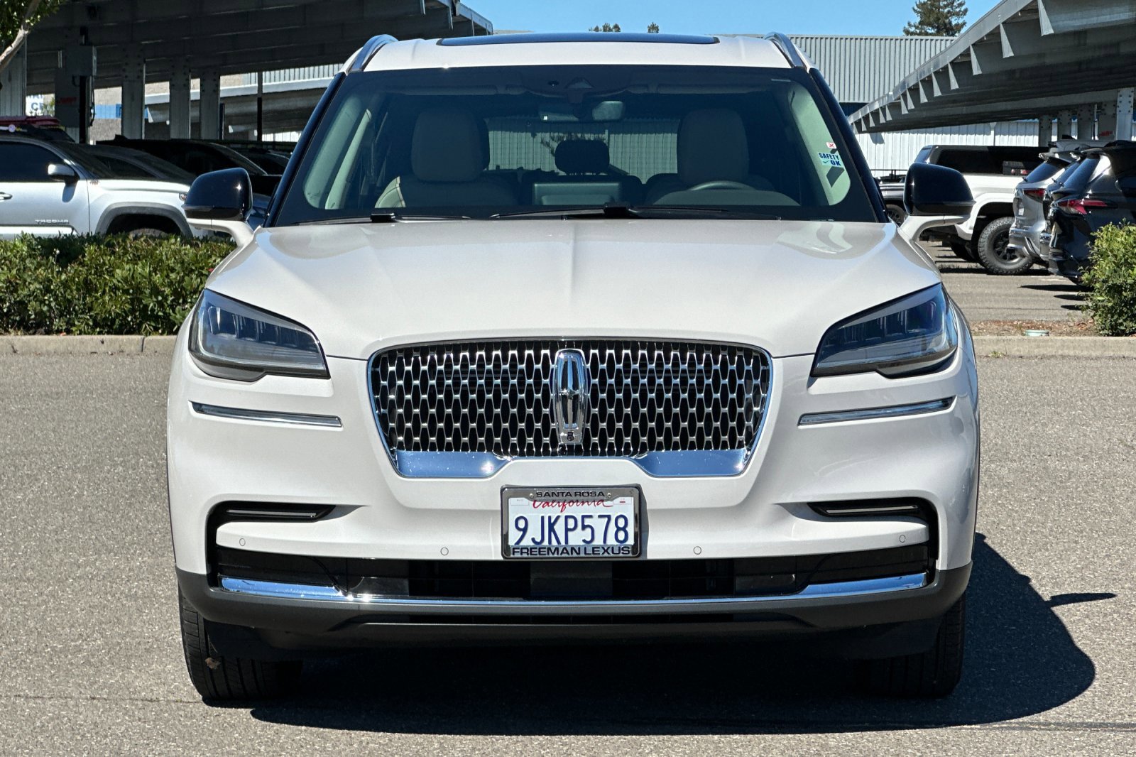 Used 2023 Lincoln Aviator Reserve w/ Elements Package Plus AWD/4WD image 9