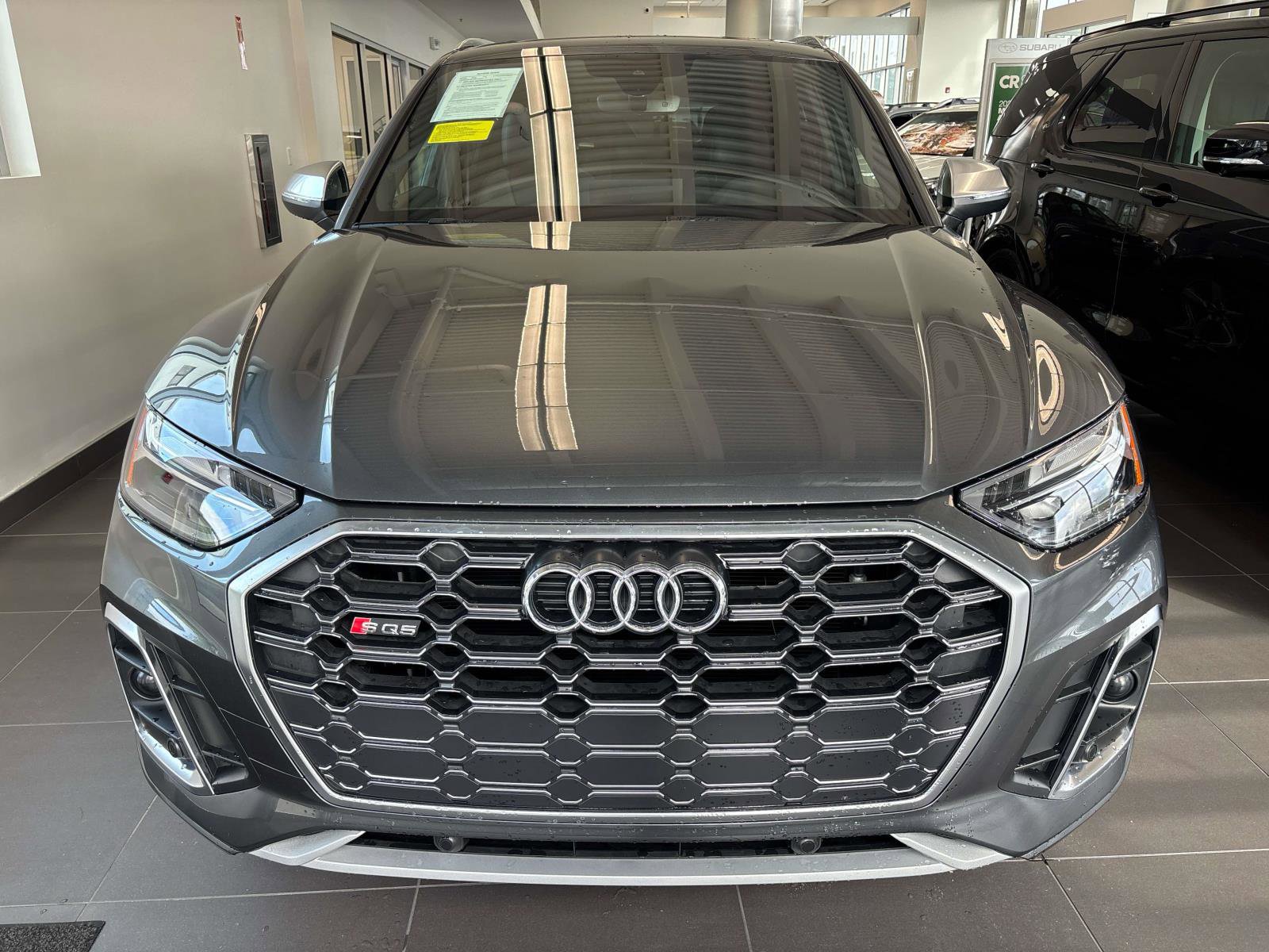 Used 2024 Audi SQ5 Premium w/ 21" Wheel Package image 2