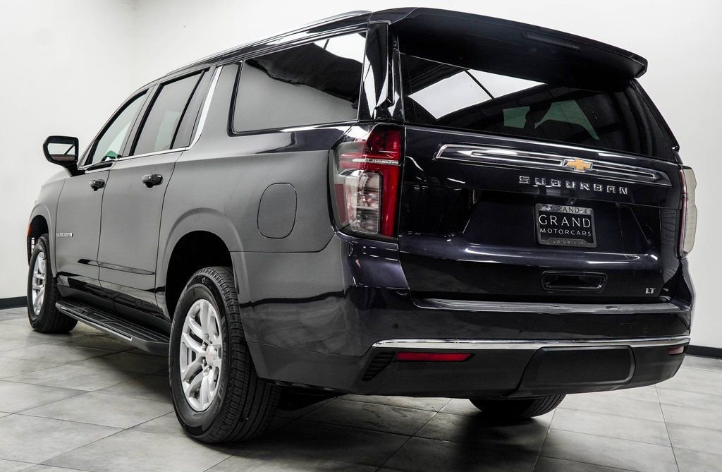 Used 2024 Chevrolet Suburban LT AWD/4WD image 11