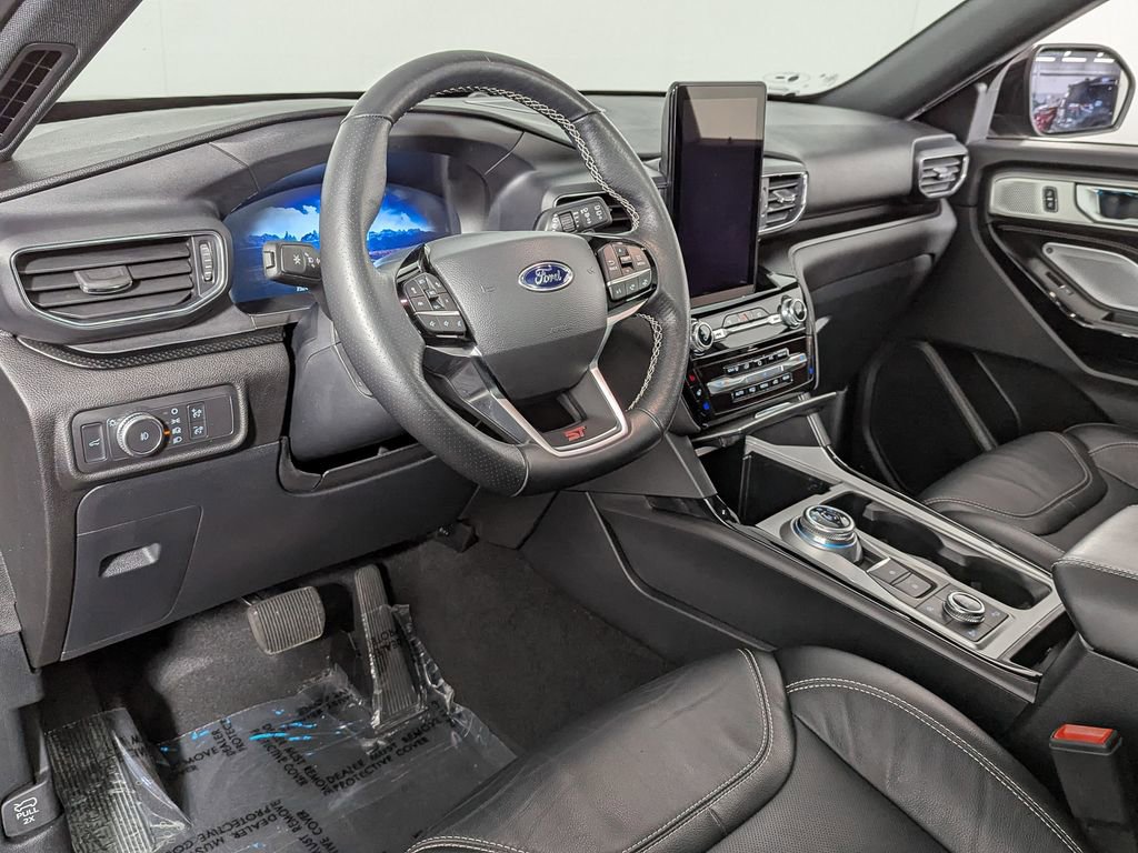 Used 2022 Ford Explorer ST w/ Equipment Group 401A image 18