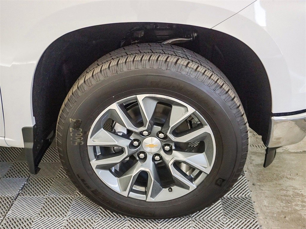 New 2026 Chevrolet Silverado 1500 LT w/ LPO, Dark Essentials Package image 11