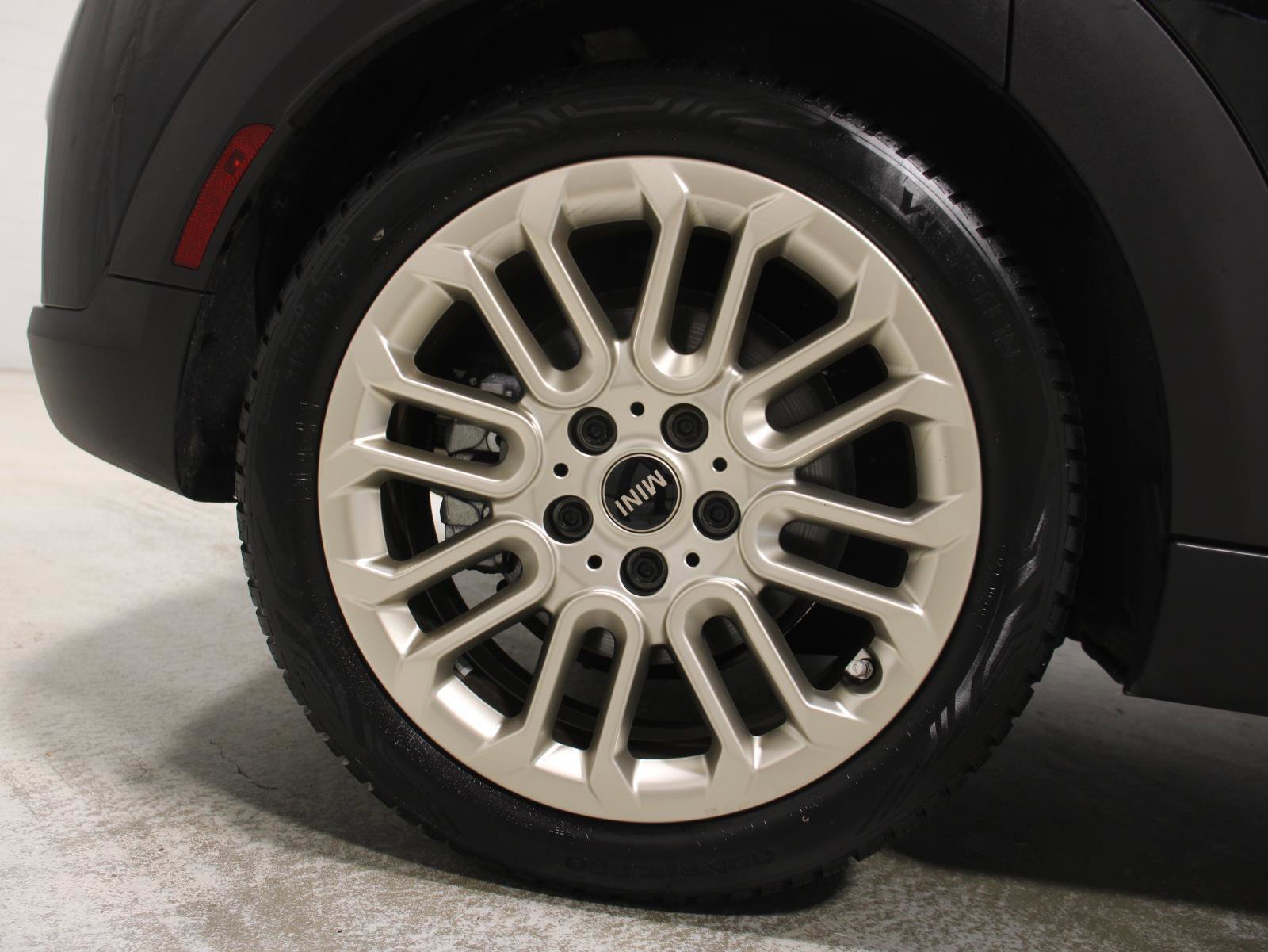 Certified 2025 MINI Cooper S image 26