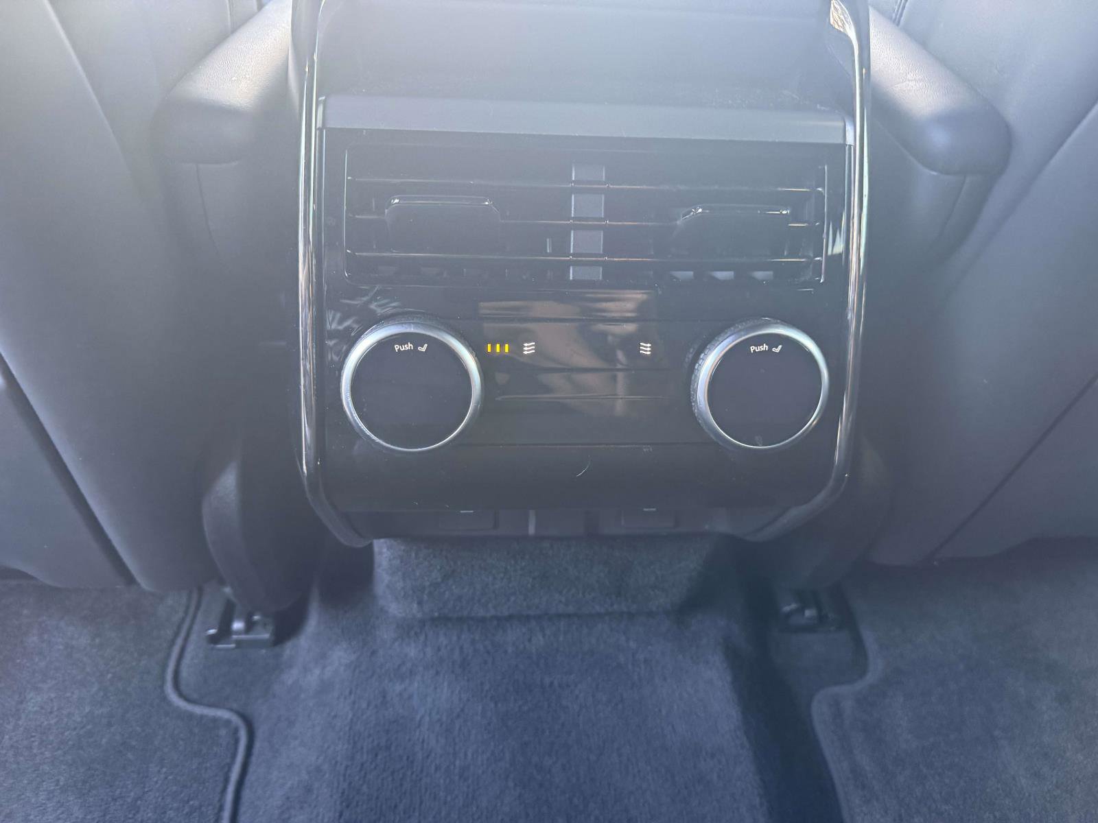 Used 2024 Land Rover Range Rover Sport Dynamic SE image 16