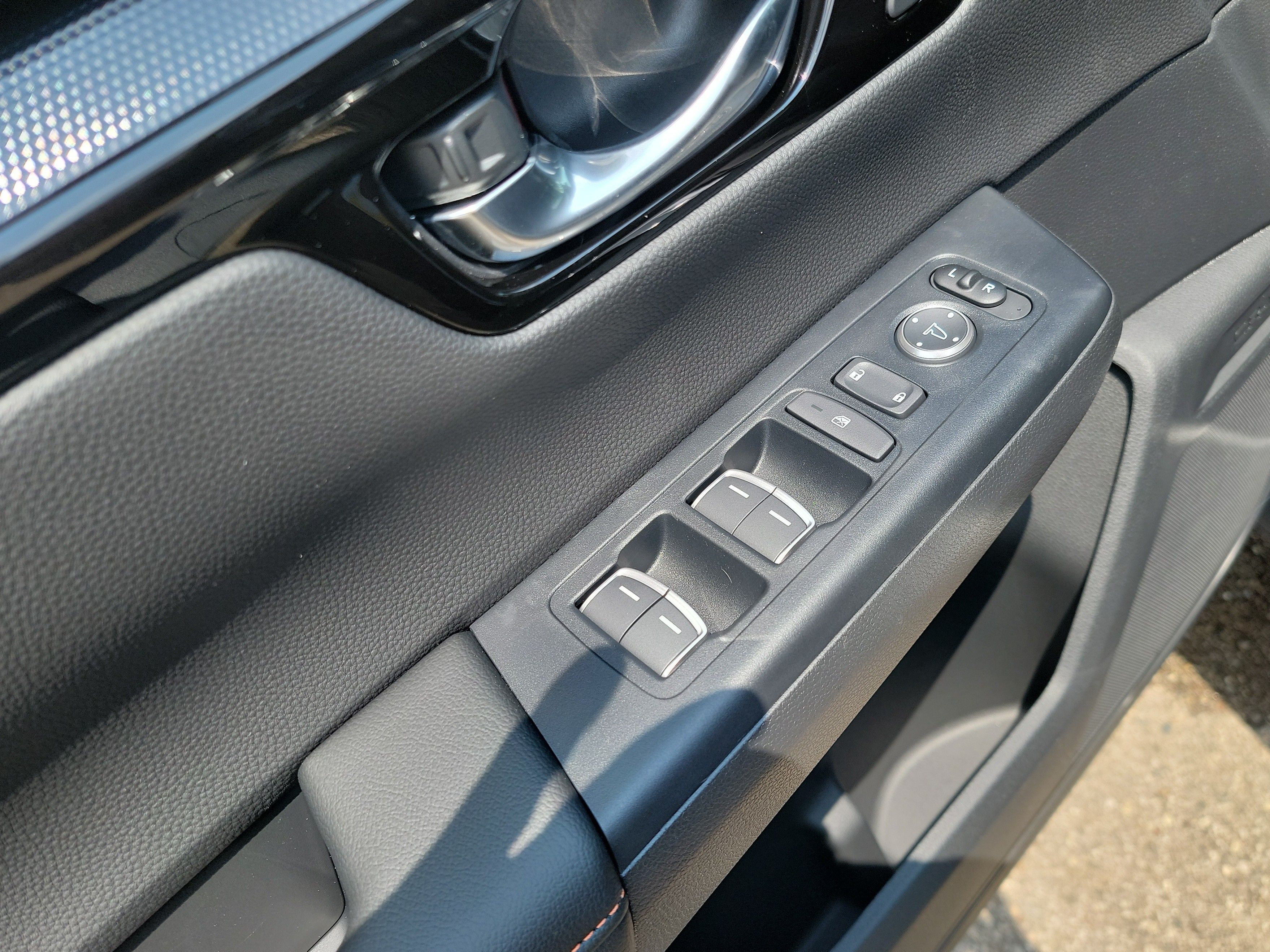 New 2027 Honda CR-V Sport Touring image 6