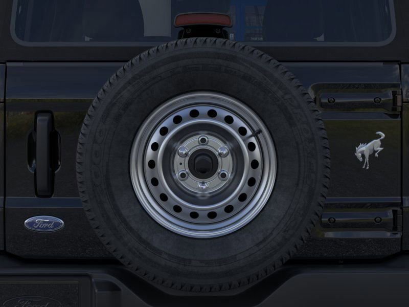 New 2025 Ford Bronco 4-Door image 24