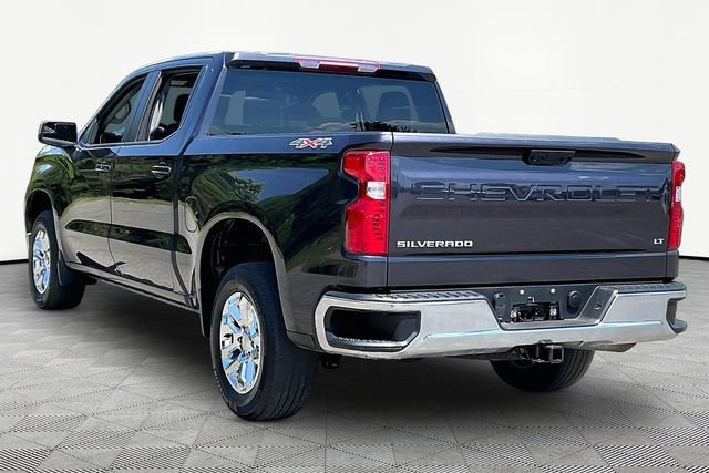 Used 2023 Chevrolet Silverado 1500 LT AWD/4WD image 4