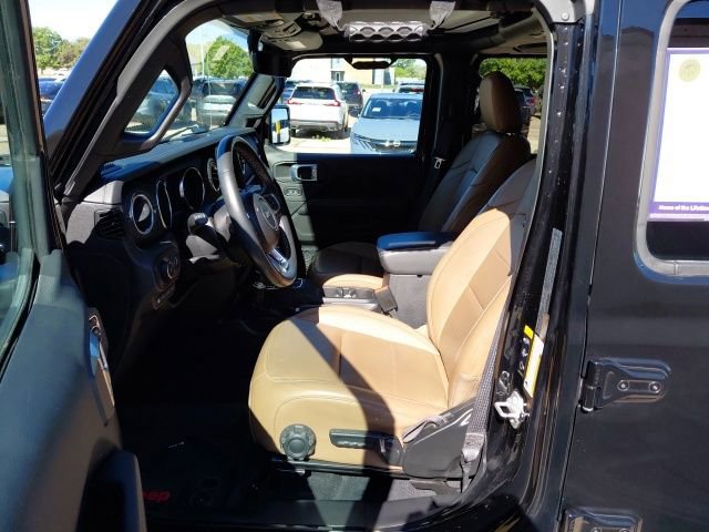 Used 2023 Jeep Wrangler Unlimited Sahara w/ Cold Weather Group AWD/4WD image 22