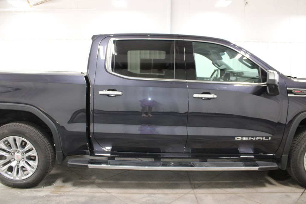Used 2024 GMC Sierra 1500 Denali AWD/4WD image 11