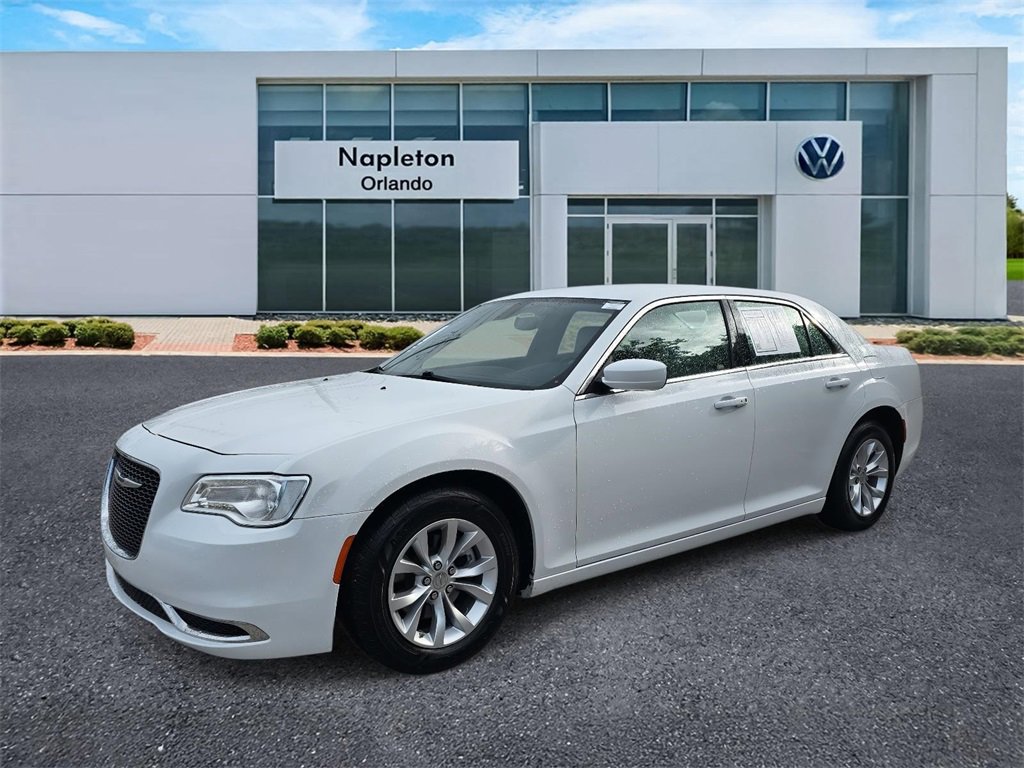 Used 2023 Chrysler 300 Touring