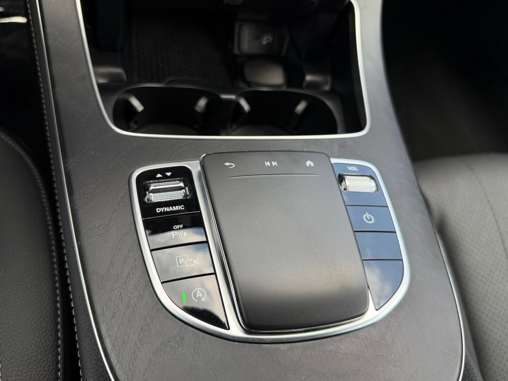 Used 2023 Mercedes-Benz E 350 4MATIC Sedan image 24