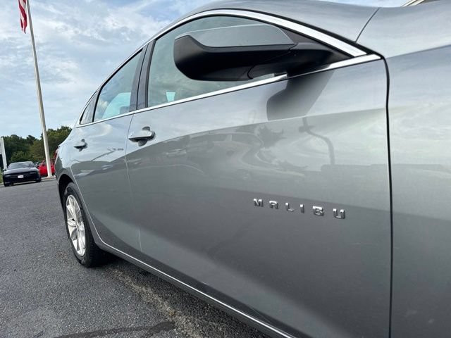 Used 2024 Chevrolet Malibu LT FWD image 4