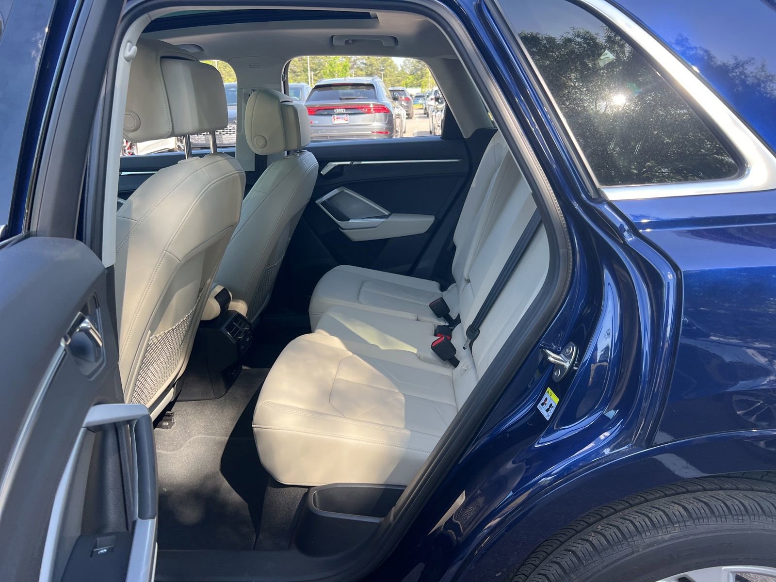 Used 2024 Audi Q3 2.0T Premium Plus image 36