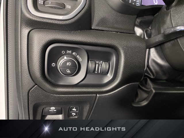 Used 2024 RAM 1500 Laramie AWD/4WD image 29