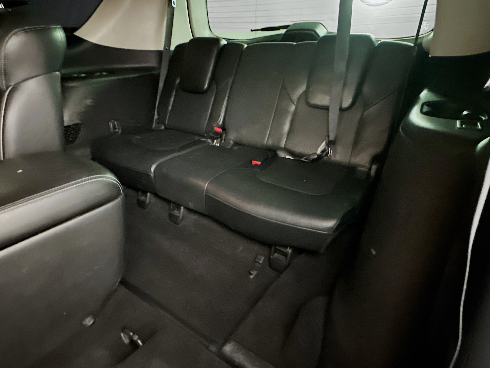 Used 2016 INFINITI QX80 Luxe w/ 22" Wheel Package RWD image 29