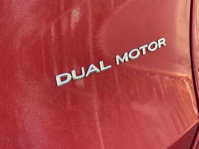 Used 2023 Tesla Model Y Long Range image 12