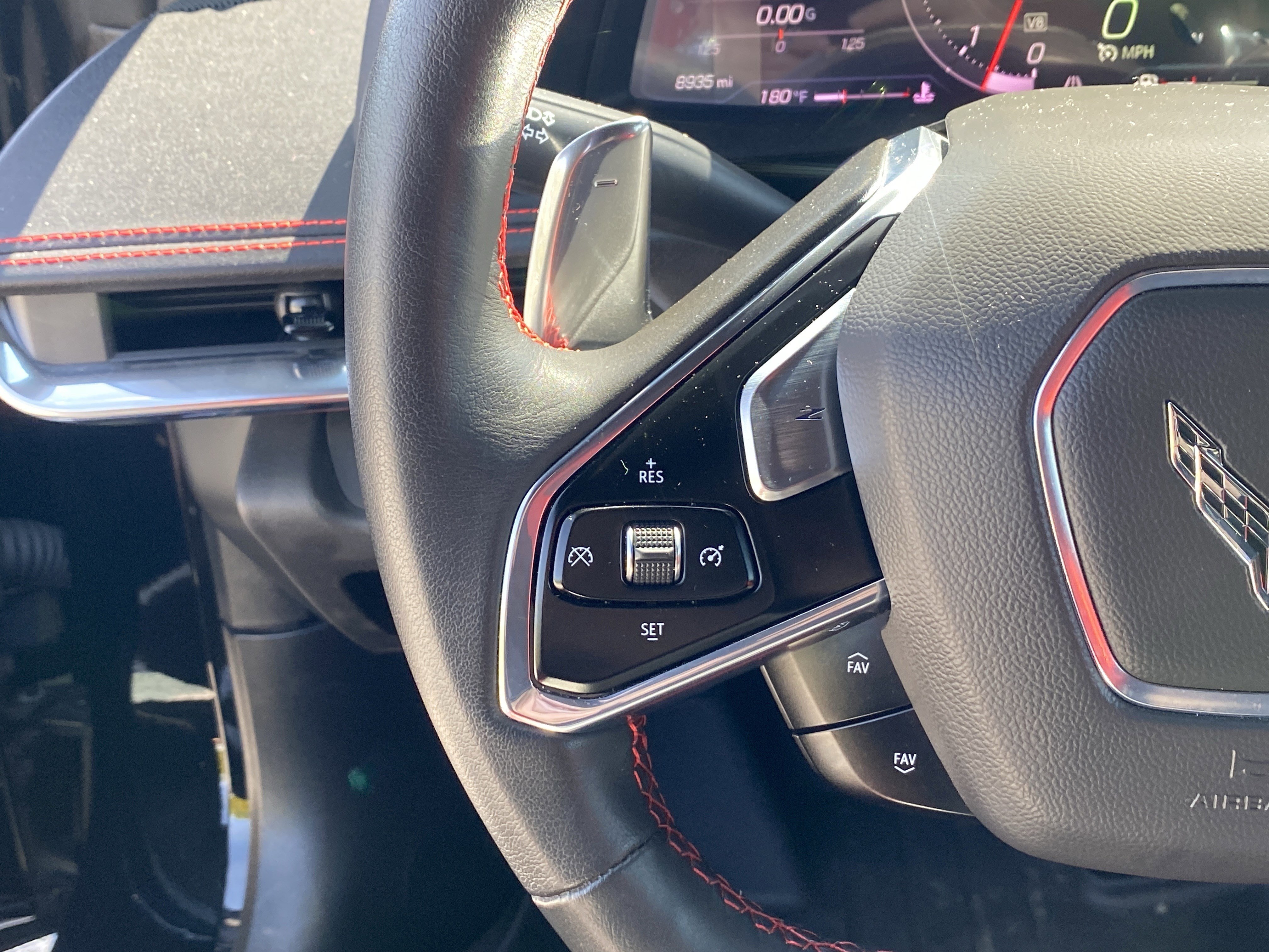 Used 2020 Chevrolet Corvette Stingray Coupe w/ 1LT image 26