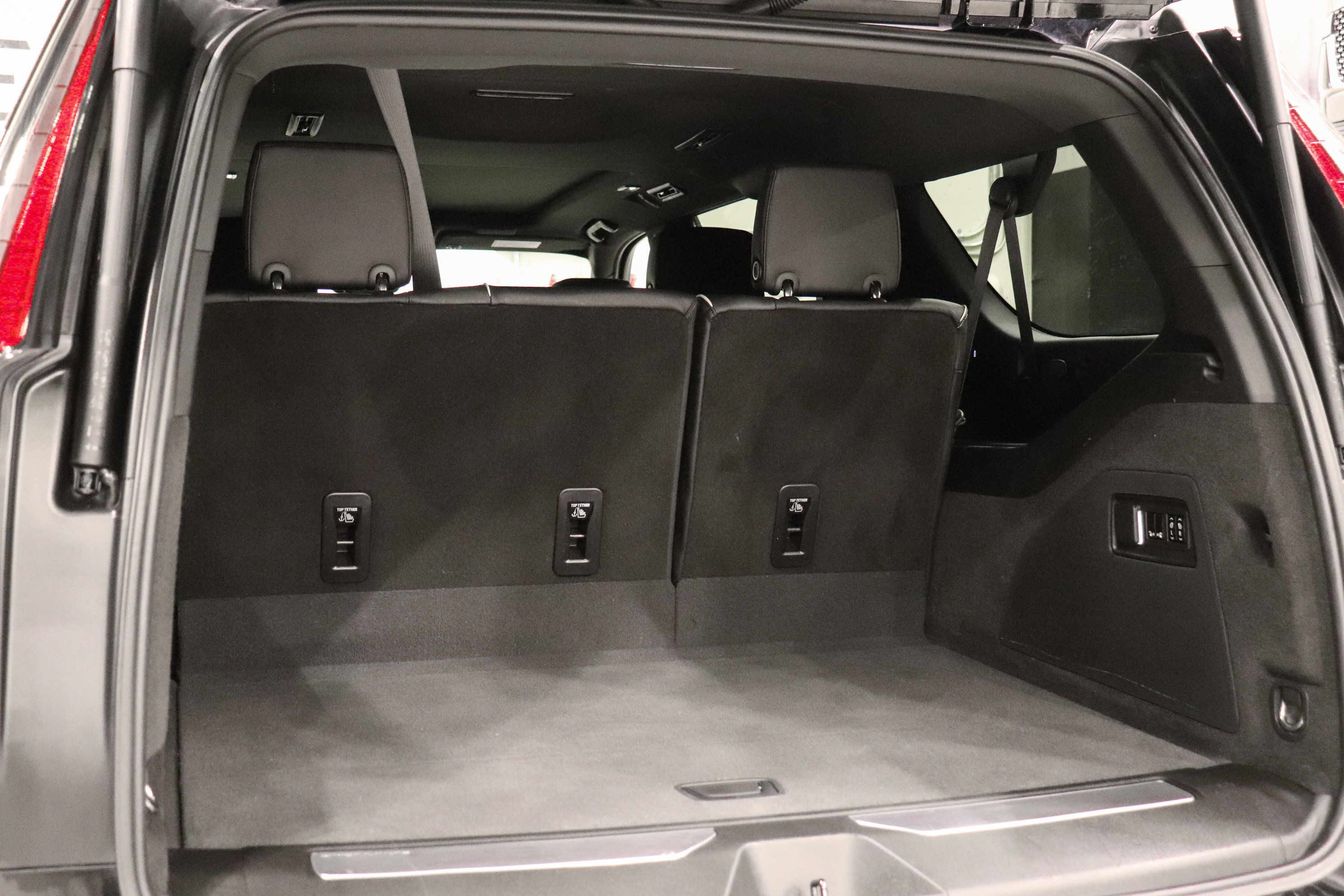 Used 2023 Cadillac Escalade ESV Premium Luxury image 10