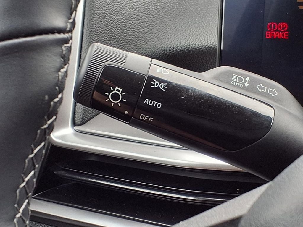 Used 2026 Kia Sorento LX FWD image 15