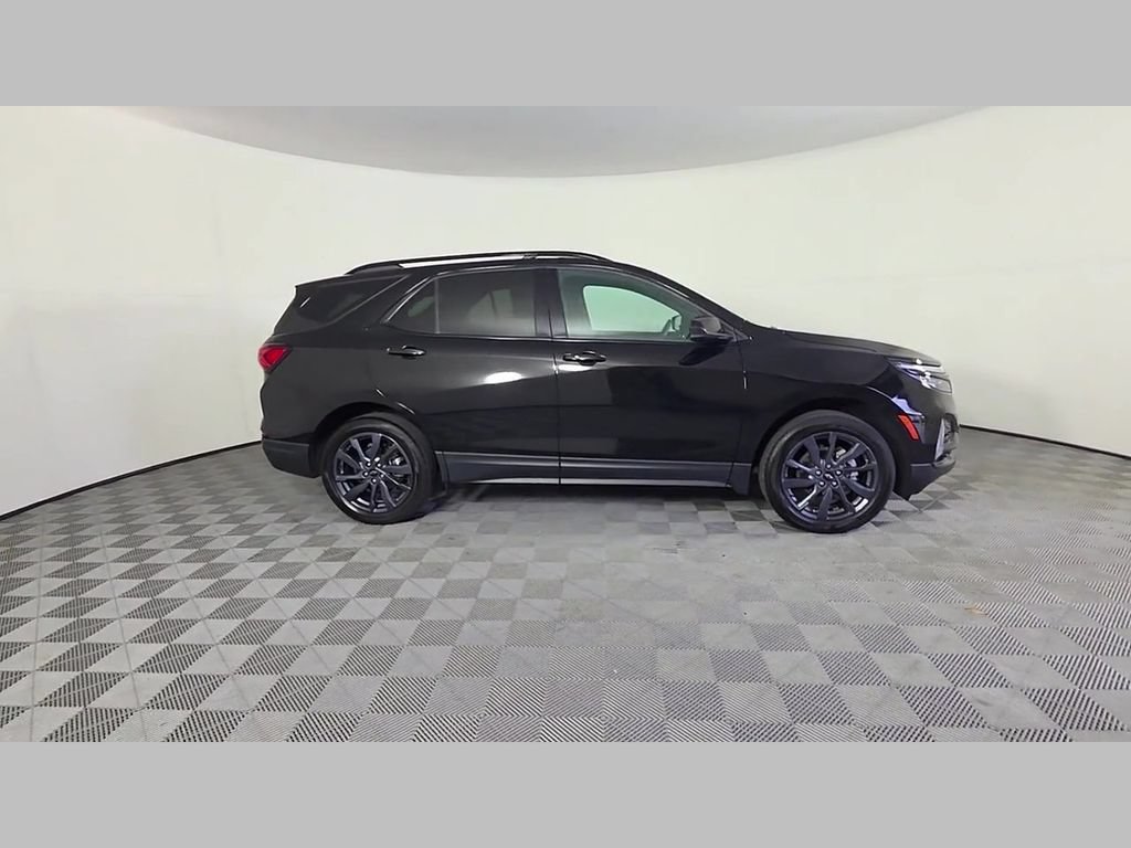 Used 2024 Chevrolet Equinox RS AWD/4WD image 36