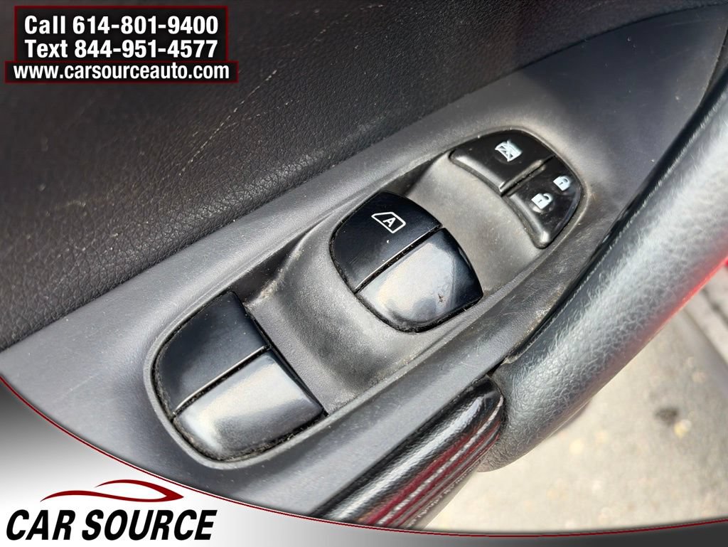 Used 2017 Nissan Rogue S FWD image 16