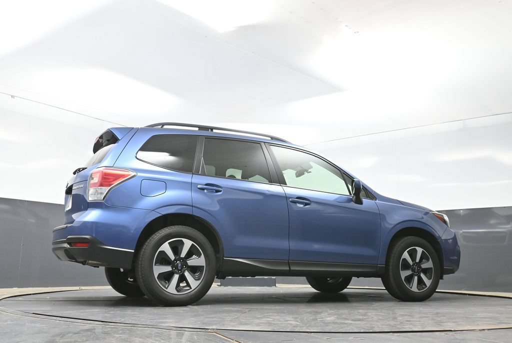 Used 2018 Subaru Forester 2.5i Premium w/ All-Weather Package AWD/4WD image 24